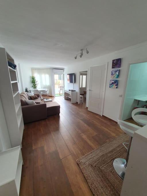 Apartamento En El Centro De Puerto Pollensa L Apartment Luaran gambar